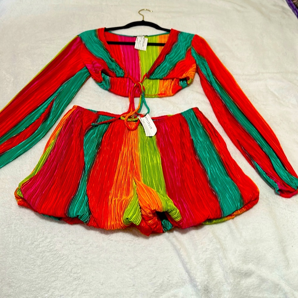 Colorful Two Piece Short Set Size Medium